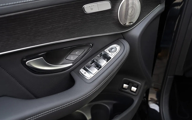Mercedes-Benz GLC cena 329000 przebieg: 10700, rok produkcji 2023 z Zakliczyn małe 232